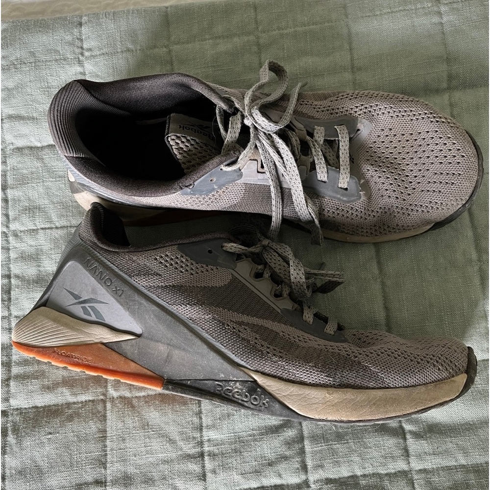 Mens Reebok Nanos size 12